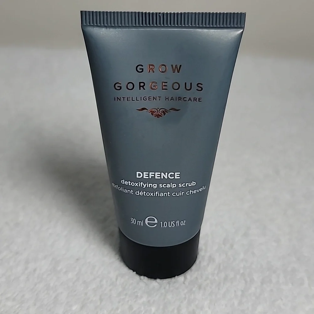 A lot of beauty products! - Picture 4 of 10